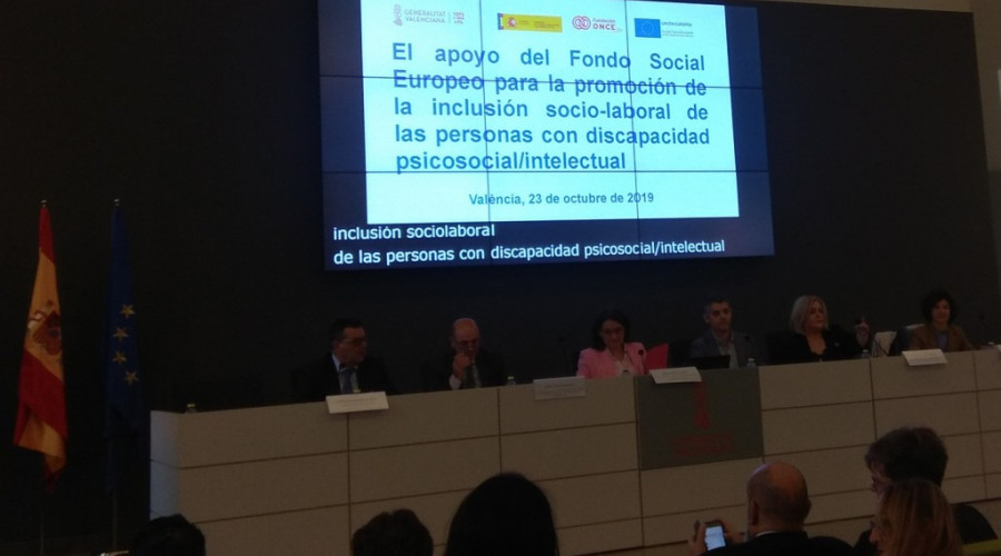 Profesionales del programa Azarbe participan en una jornada sobre promoción de la inclusión sociolaboral de personas con discapacidad 2019.